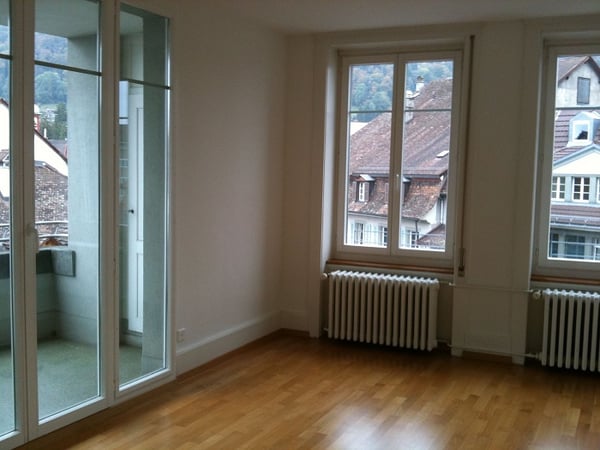 Altbauwohnung mit Ausblick auf das Schloss Thun! 5