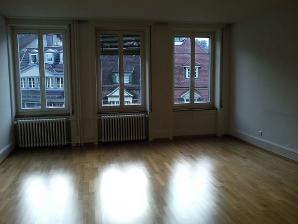 Altbauwohnung mit Ausblick auf das Schloss Thun! 6