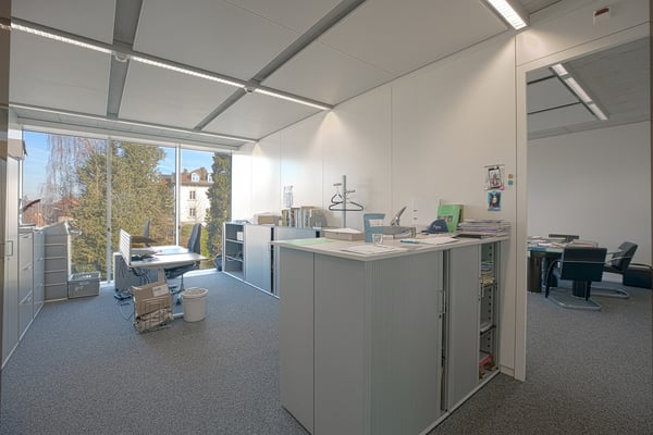 Helle Büroräumlichkeiten mit flexibler Raumaufteilung 3