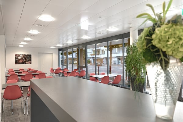 Helle Büroräumlichkeiten mit flexibler Raumaufteilung 8