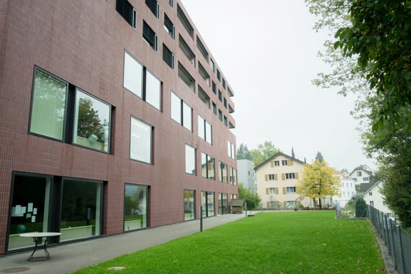 Helle Loftwohnung mit Aussicht ins Grüne (95m2)