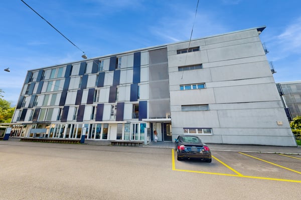 Moderne 2.5-Zimmer-Wohnung in Zürich-Schwamendingen zu vermieten! 1