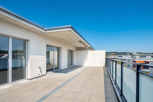 Traumhafte Attika-Wohnung mit grosszügiger Terrasse! 1