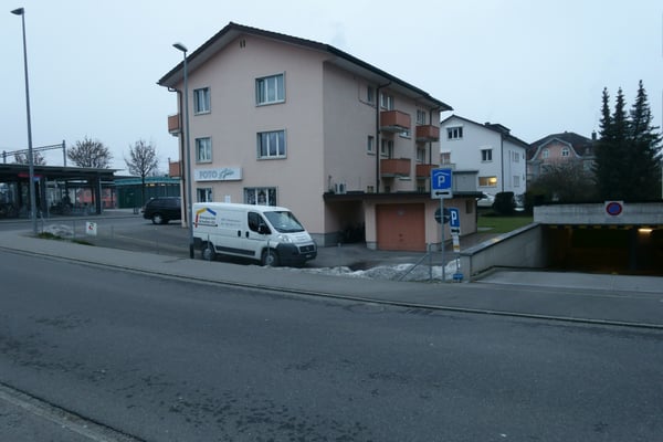 Tiefgaragenparkplatz im Zentrum von Uznach 1