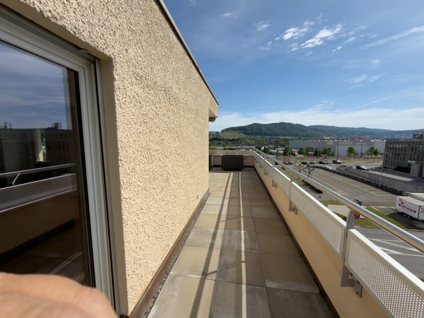 Schöne helle 4.5-Zimmer-Attikawohnung mit Terrasse 4