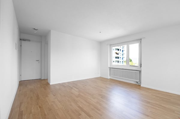 2.0 Zimmerwohnung im 8. OG 9
