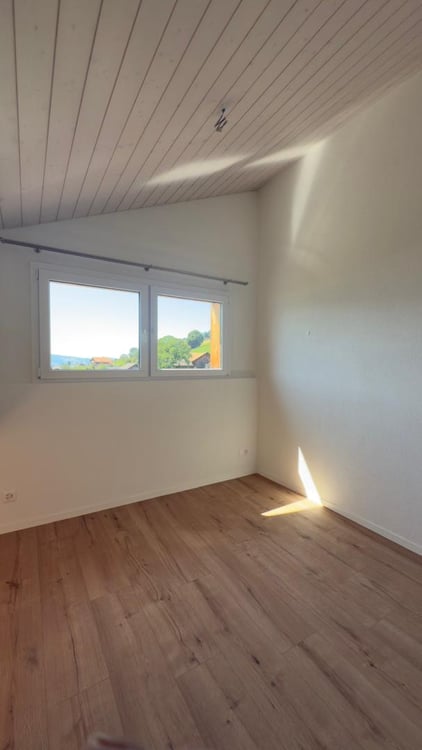 Moderne 4-Zimmer-Wohnung mit Seeblick in Aeschlen ob Gunten 11