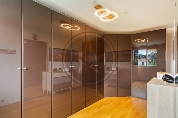 Charmant appartement traversant de 4,5 pièces avec grand balcon 7