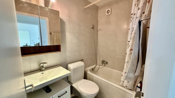 2 1/2-Zimmerwohnung mit schönem Balkon 6