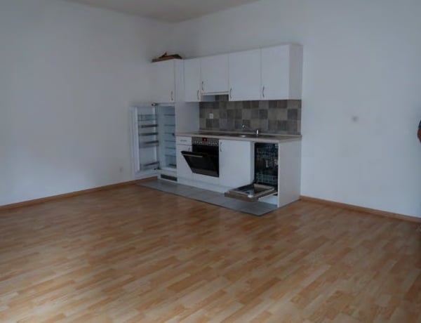 Urnäsch: 5 Kleinwohnungen und Garageplätze 5