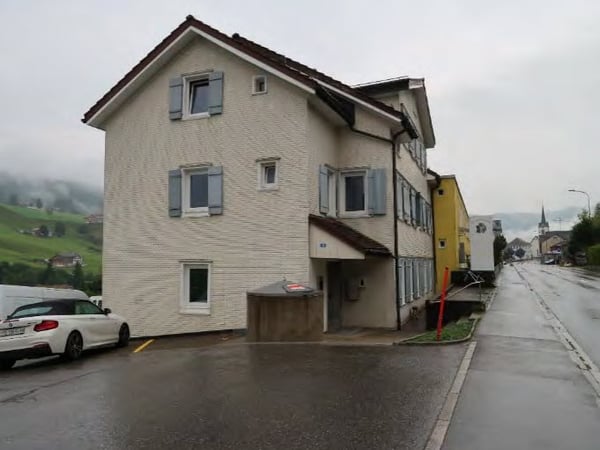 Urnäsch: 5 Kleinwohnungen und Garageplätze 3