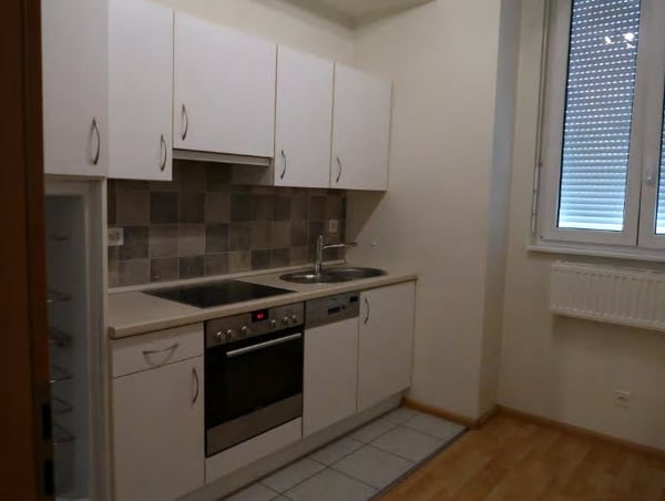 Urnäsch: 5 Kleinwohnungen und Garageplätze 7