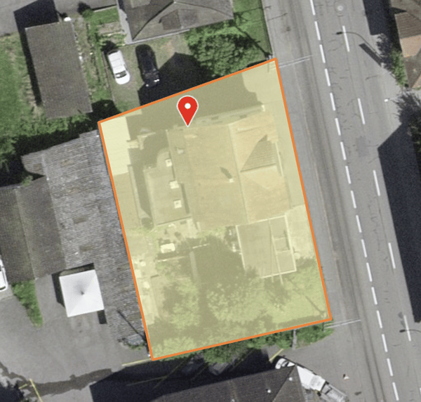 Unterkulm: Mehrfamilienhaus mit Garage / Unterstand 2