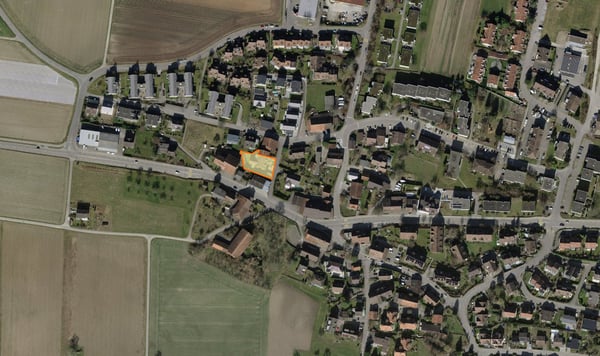 Charmante 5.5-Zimmer-Wohnung in ruhiger Lage in Dänikon ZH 2