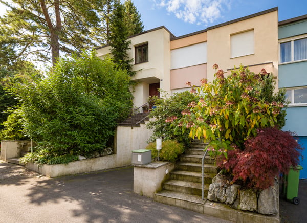 Modernes Einfamilienhaus in ruhiger Lage in Flawil 1