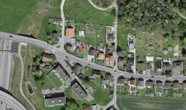 Charmantes Einfamilienhaus mit Pool in Orpund 1