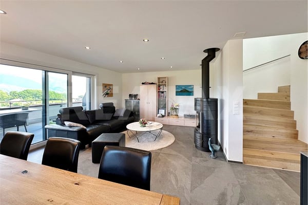 Ihr Wohntraum in Seenähe: Neuwertige 1.5-Zimmer-Maisonette mit Panorama und Top-Ausbaustandard 4