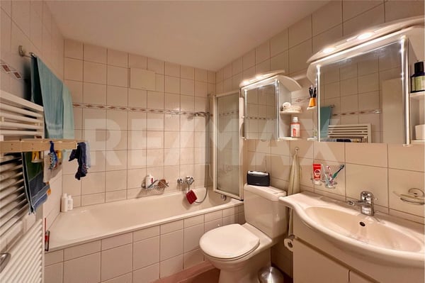 Zuhause mit Aussicht, Reiheneinfamilienhaus mit Studio und schöner Seesicht 11