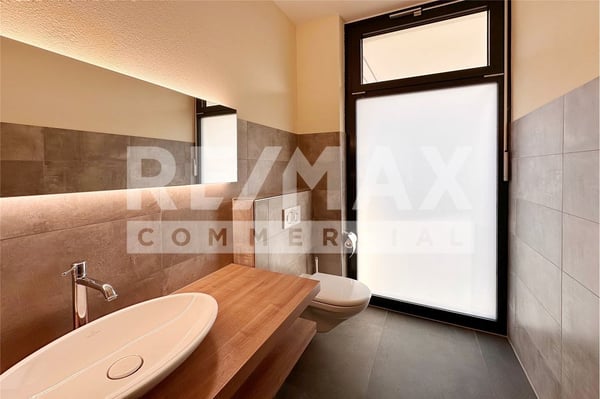 Ein Ort mit Wirkung: Gewerbefläche mit Stil und Potenzial 9