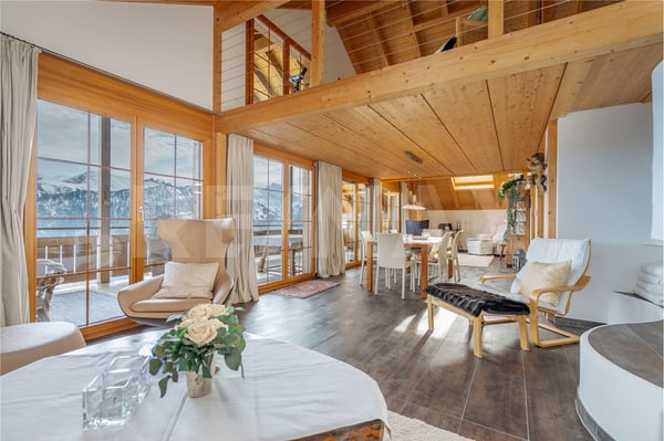 Weitblick. Privatsphäre. Exklusivität. Dachmaisonette über dem Thunersee (auch als Zweitwohnsitz) 2