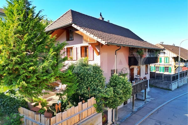 Einfamilienhaus mit Charakter und grosszügigem Raumangebot 1