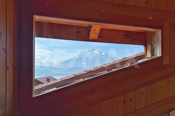Ein Bijou mit See- und Bergsicht 12