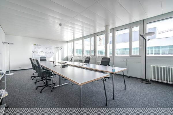 Agréables et fonctionnels bureaux de 570 m2 au coeur d'Y-PARC 8