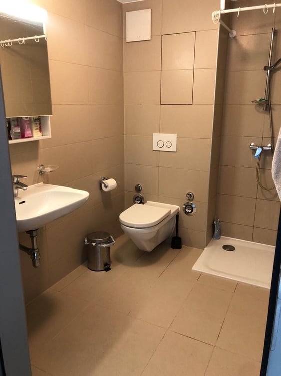 Studio meublé avec terrasse 4