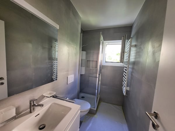 Beau 1.5 pcs complètement rénové avec vue dégagée sur lac 6