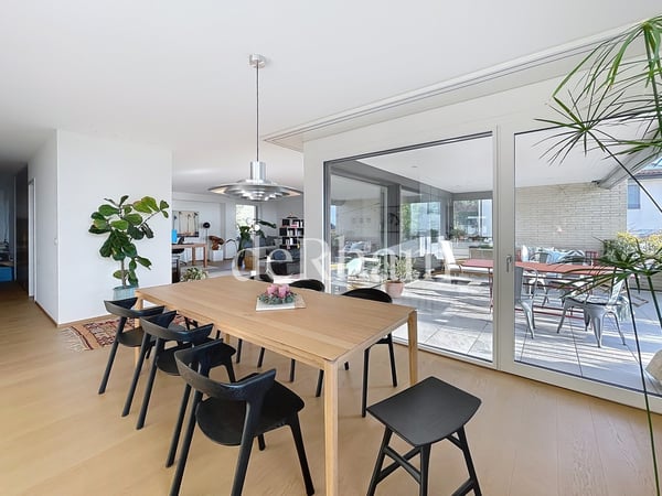 LUTRY: Splendide 1.5 avec terrasse et vue lac! 6