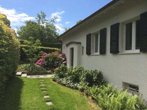 Cadre privilégié : maison individuelle avec belle parcelle arborée 13