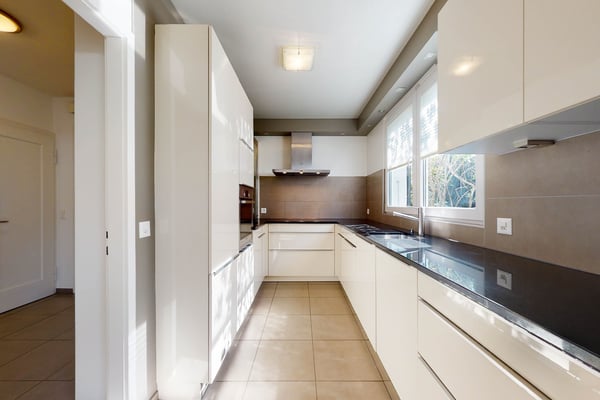 Cadre privilégié : maison individuelle avec belle parcelle arborée 2