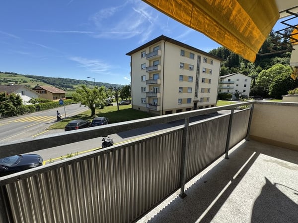 Appartement lumineux avec balcon 8