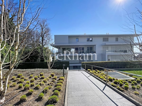 Idéalement situé, splendide 3.5 pièces d'env. 101m2 10