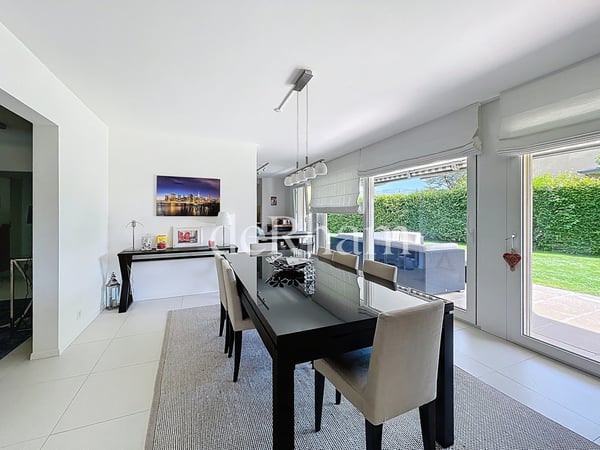 Spacieux appartement de 5.5 pièces avec terrasse et jardin privatif 5