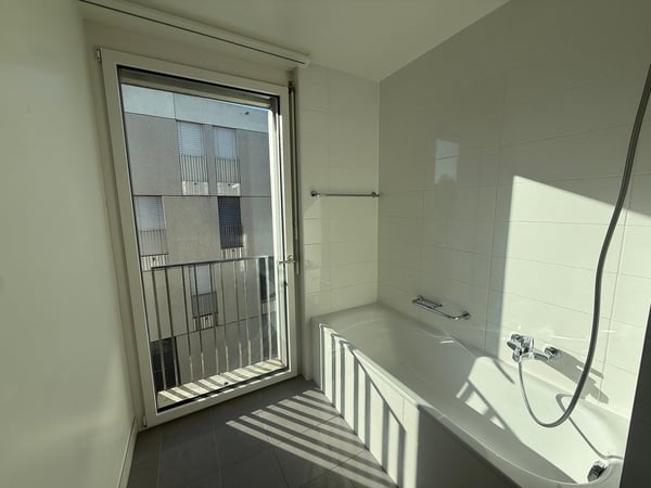 Bel appartement de 3.5 pièces avec balcon et vue 10
