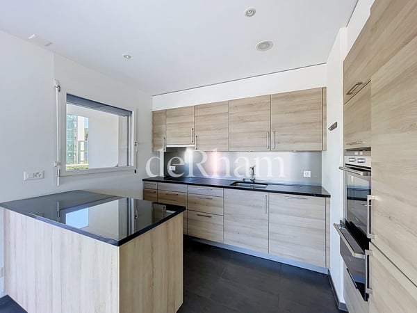 Bel appartement en attique de 3.5 pièces! 2