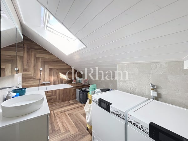 Triplex dexception dans un écrin de verdure au Mont-sur-Lausanne! 8