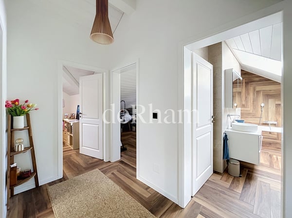 Triplex dexception dans un écrin de verdure au Mont-sur-Lausanne! 6