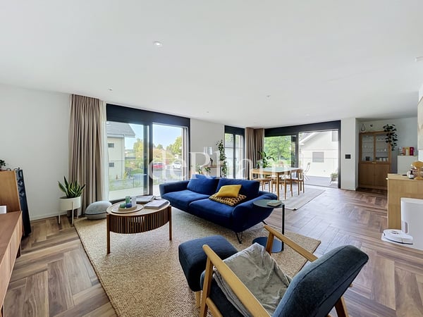 Triplex dexception dans un écrin de verdure au Mont-sur-Lausanne! 2