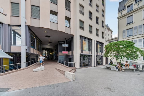 À LOUER - Magasin au coeur de Lausanne 3