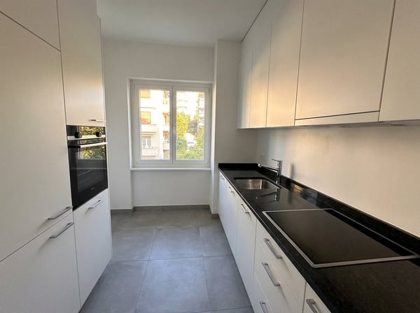 Bel appartement en cours de rénovation à deux pas du parc de Valency 2