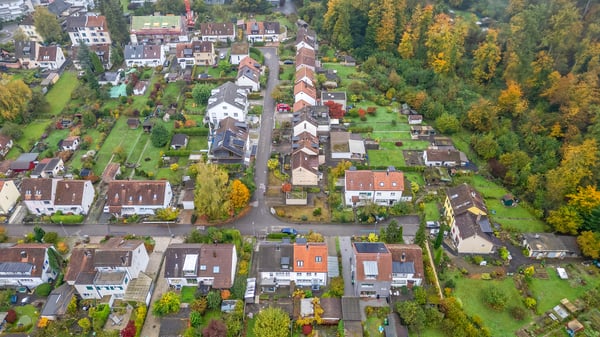 Grundstück mit bestehendem EFH und grossem Potenzial 12