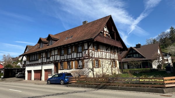 Einmalige Investitionsmöglichkeit in Glattfelden 4 Wohnungen 1