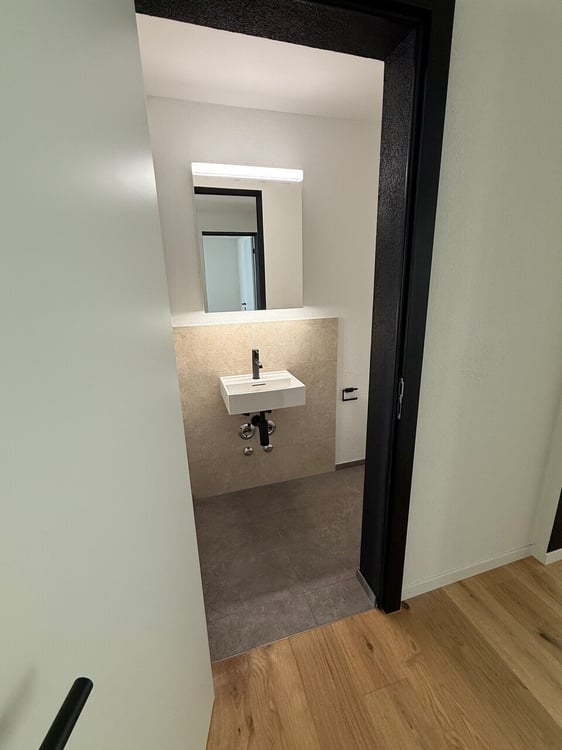 Erstvermietung: Neu renoviertes Büro an zentraler Lage in Zürich 8