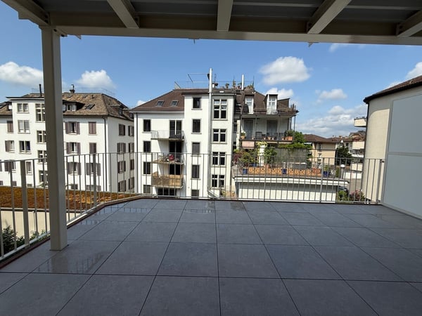 Erstvermietung: Neu renoviertes Büro an zentraler Lage in Zürich 7