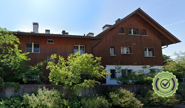 Charmante Dachwohnung (3.5 Zimmer) mit lichtdurchfluteter Loggia 1