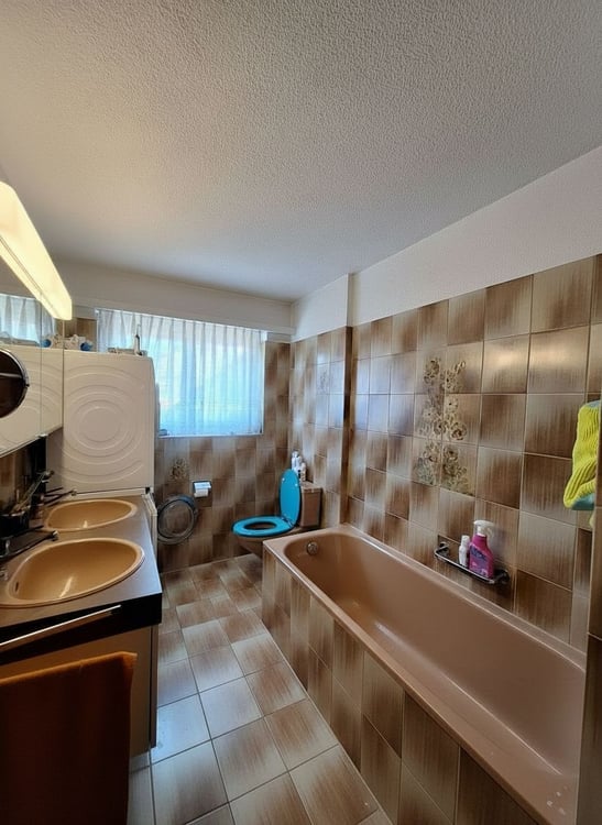 Charmante Maisonettewohnung mit Cheminée und Ausbaupotenzial 2
