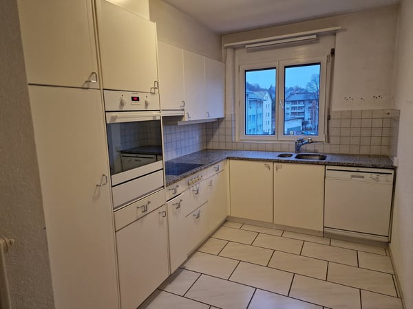 Grosszügige 1.5-Zimmerwohnung in Stockwerkeigentumsliegenschaft zu vermieten 2