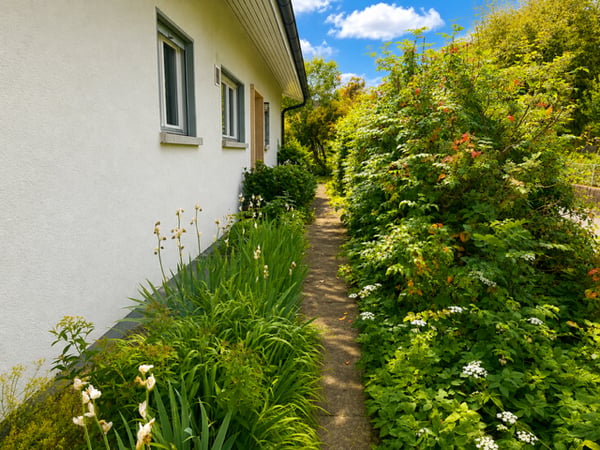 Freistehendes Einfamilienhaus mit viel Potenzial an zentraler, ruhiger Lage in Jegenstorf 24